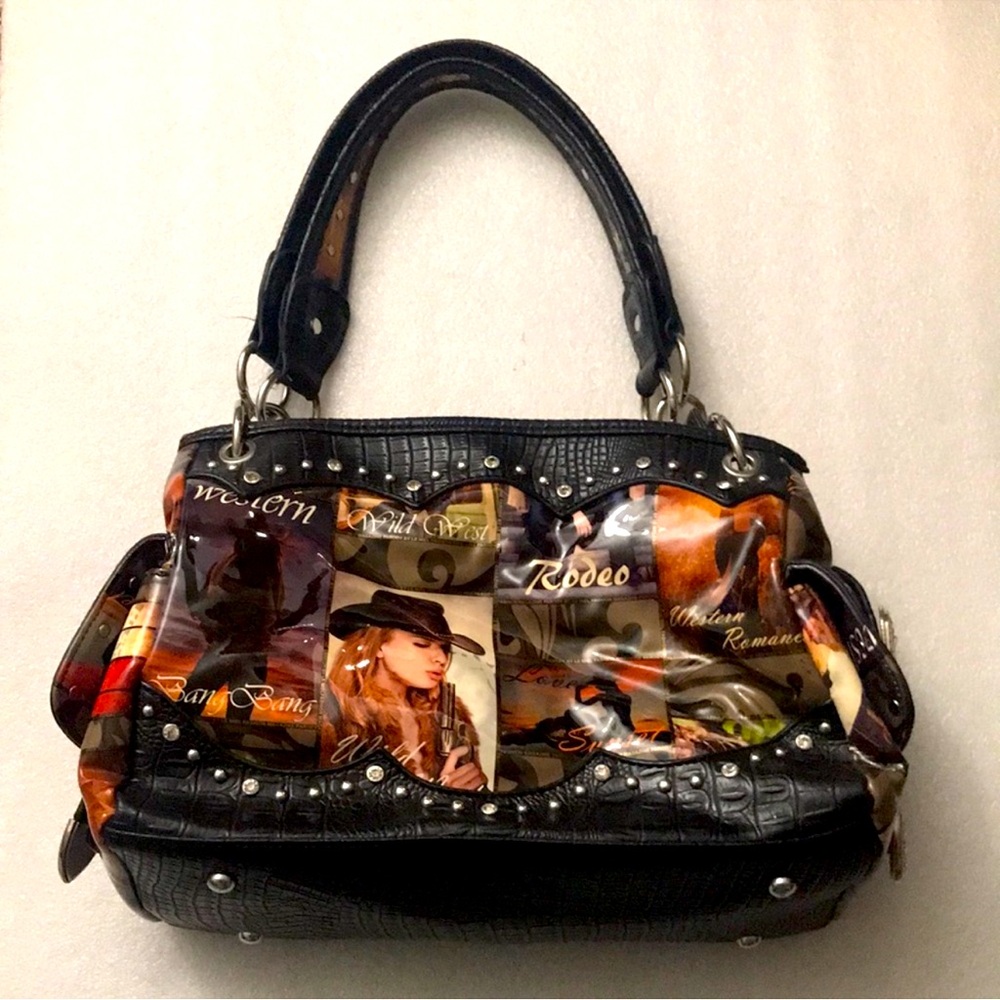 Fashion Magazine Purse / Pre-owned/ Excellent Condition